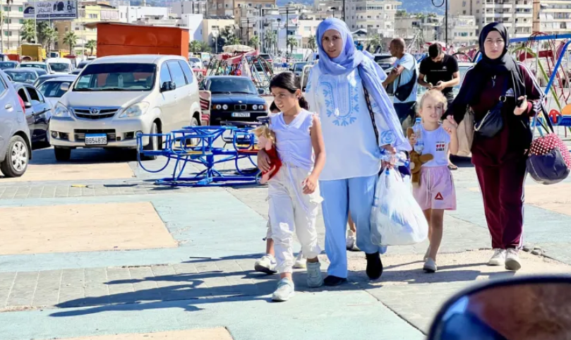 نزوح مئات العائلات اللبنانية من الجنوب والبقاع إلى الشمال بعد اشتداد قصف الاحتلال