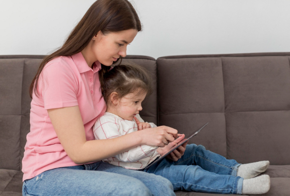 كيف يؤثر التلفاز على سلوك الطفل وإليك أهم البدائل