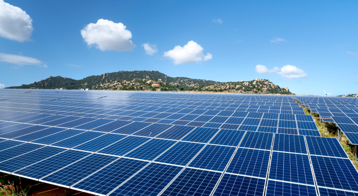 الطاقة تطرح عطاءين خاصين بالطاقة الشمسية لـ100 بلدية في المملكة