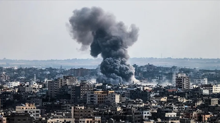حماس: مجزرة دير البلح تؤكد انسلاخ العدو الإرهابي عن كل القيم