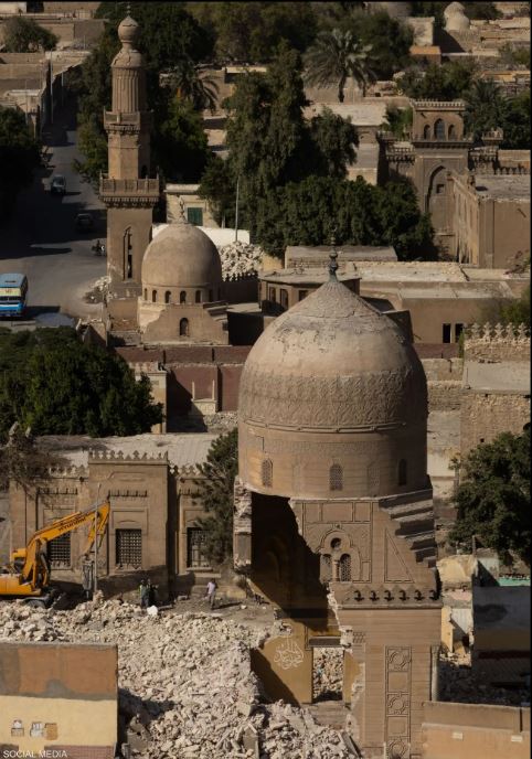 هدم قبة تاريخية في مصر ..  البرلمان يتحرك والحكومة تعلق