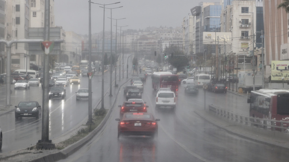 زخات ثلجية ممزوجة بأمطار على المرتفعات الجبلية