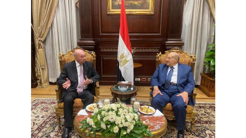 الفايز يلتقي رئيس مجلس الشيوخ المصري