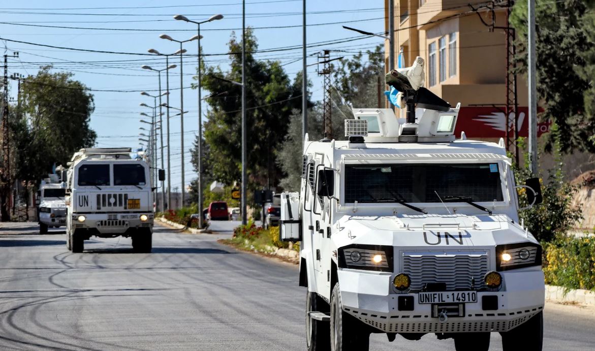 "اليونيفيل" تؤكد البقاء في لبنان