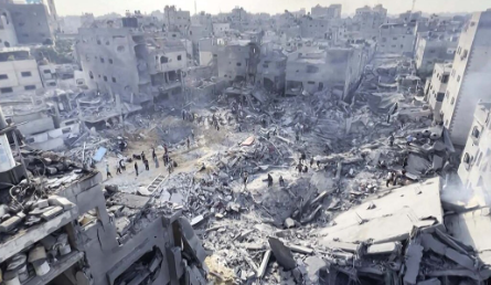 قصف في الشجاعية وحرق مسجد في رفح