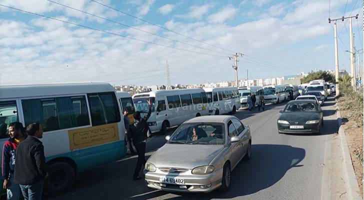 إجراءات قانونية بحق الحافلات ومركبات النقل غير المؤمنة او المرخصة 