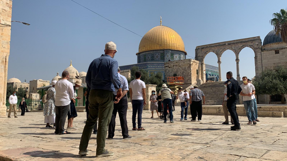 محافظة القدس ترجح دخول 10 آلاف فلسطيني من الضفة الجمعة إلى المسجد الأقصى