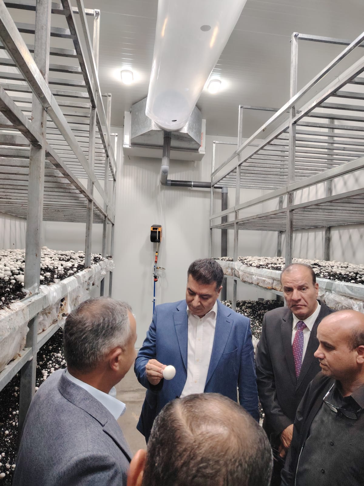 وزير الزراعة يفتتح مصنع تحضين الفطر في الطفيلة